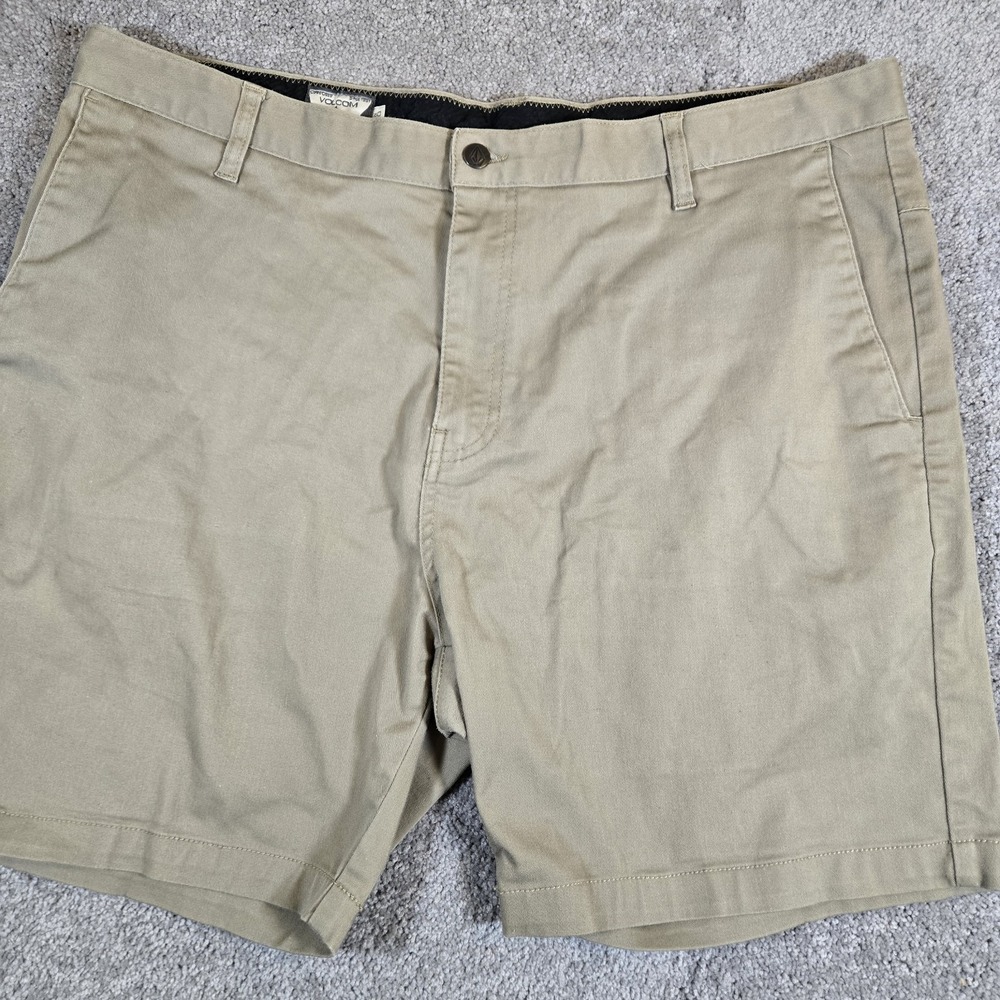 Volcom Khaki‎ Flat Front Shorts Mens Size 40 Khaki Tan Skateboarding